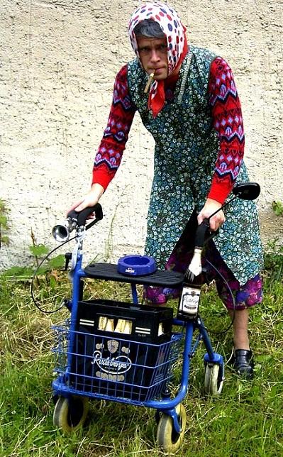 Comedy Frau Birnstein